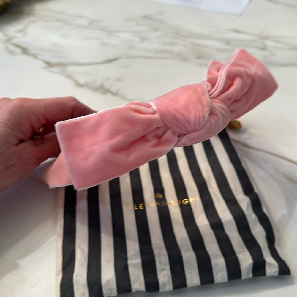 Pink velvet women’s headband!